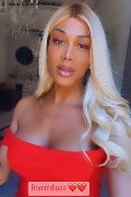 Roma Trans Camilla Brazil 389 90 59 453 foto selfie 12